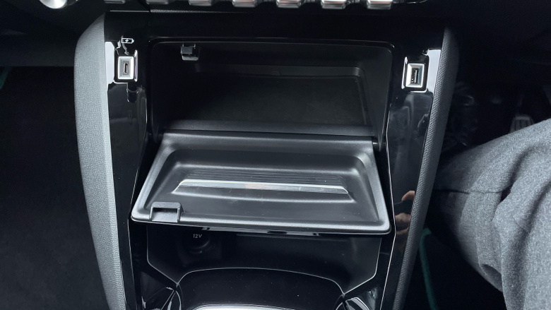 Peugeot 208 1.2 PureTech 100 Allure Premium 5dr Petrol Hatchback